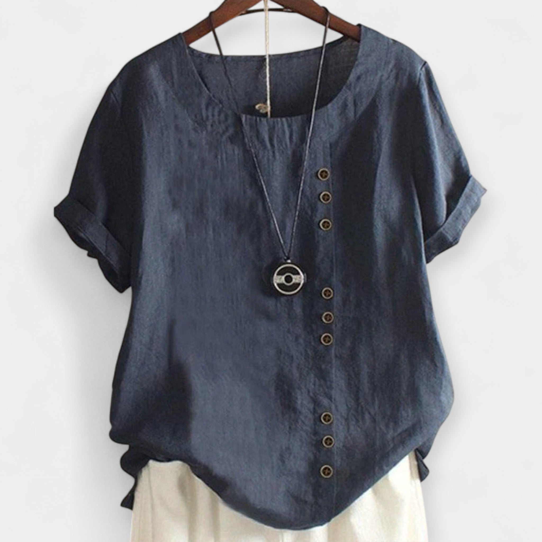 Lucía | Blusa Monocromática Con Cuello Redondo Y Botones