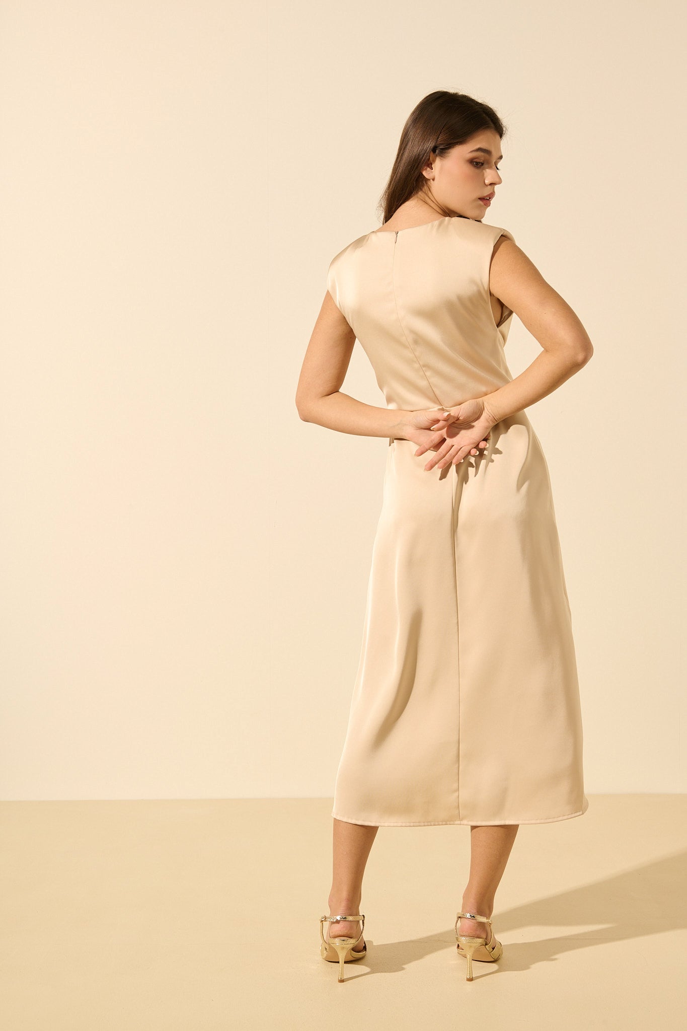 Lucía | Vestido Corto Con Lazo Elegante Y Caída Ligera