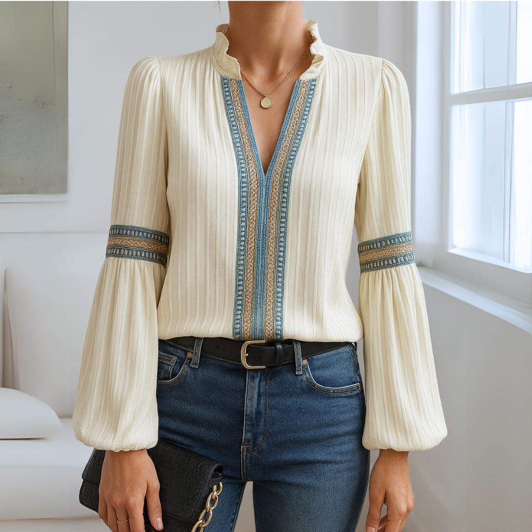 Petra | Blusa De Encaje Con Escote En V