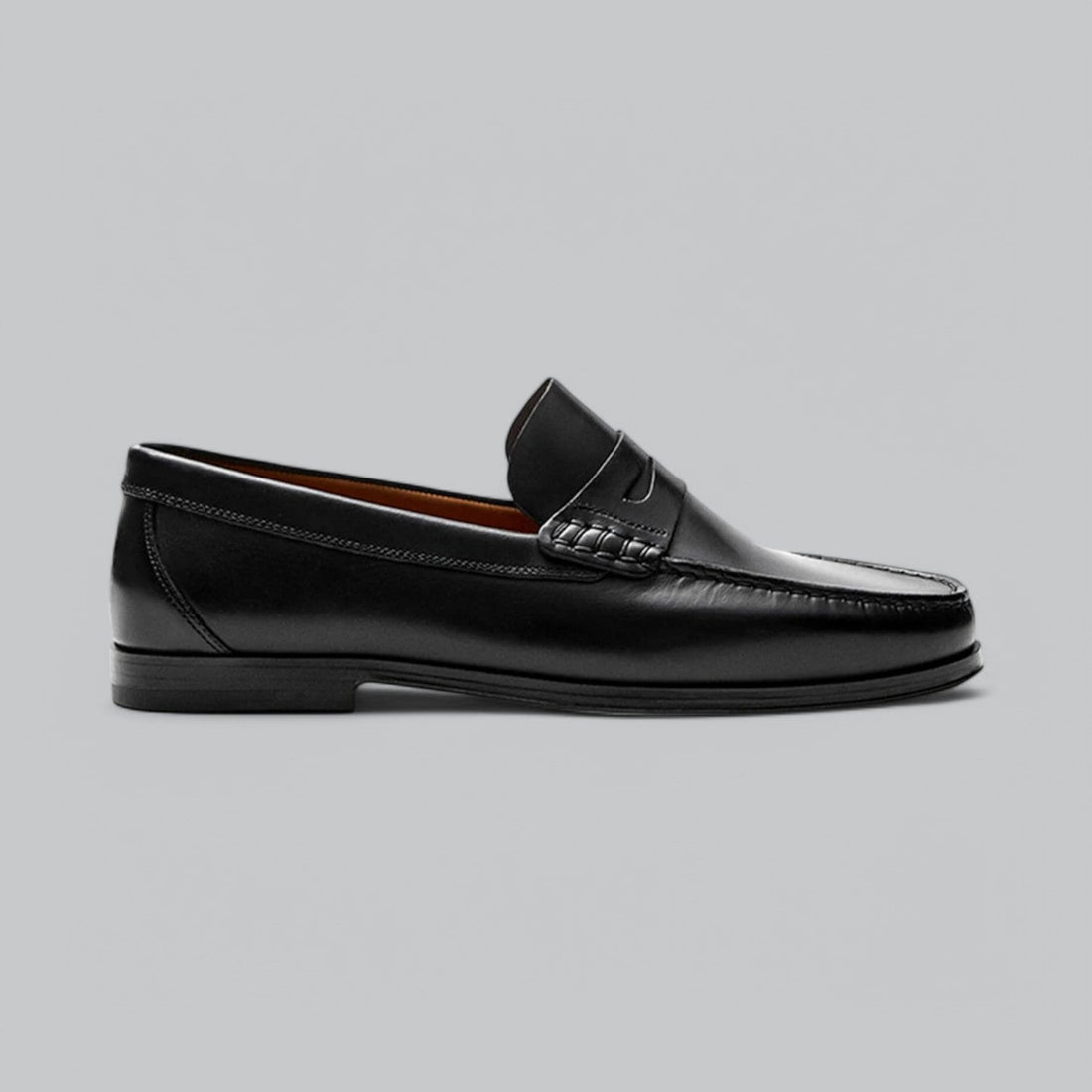 Alvéron | Mocasines Clásicos De Hombre Con Líneas Depuradas Y Acabado Elegante