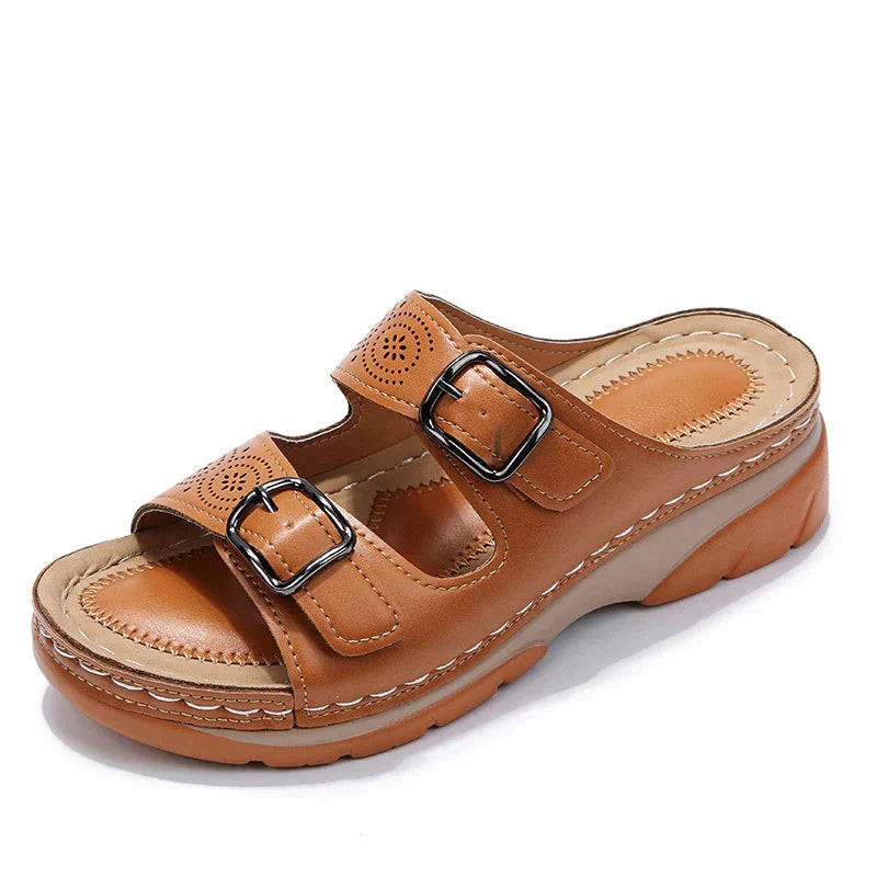 Alméria | Sandalias Elegantes De Verano Con Detalles Decorativos