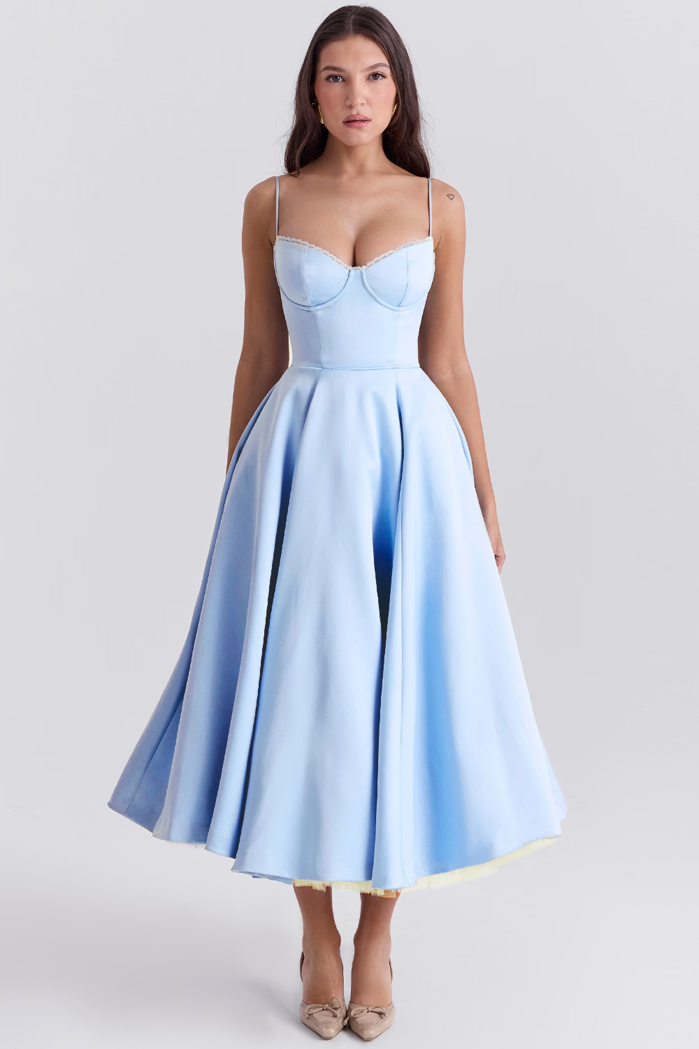 Valentina | Vestido Midi Elegante Con Forro De Tul