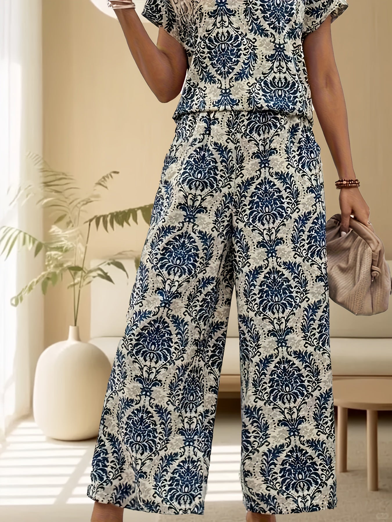 Aithne | Conjunto Casual De Camiseta Y Pantalón Con Estampado Retro