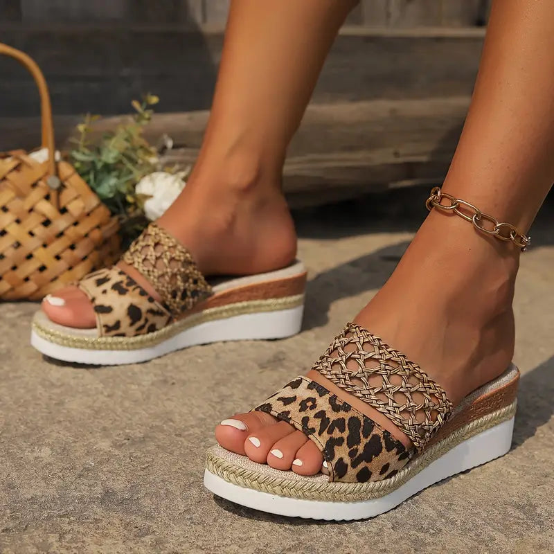 Amaréa | Sandalias Cómodas De Cuña Con Tiras Trenzadas
