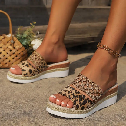 Amaréa | Sandalias Cómodas De Cuña Con Tiras Trenzadas
