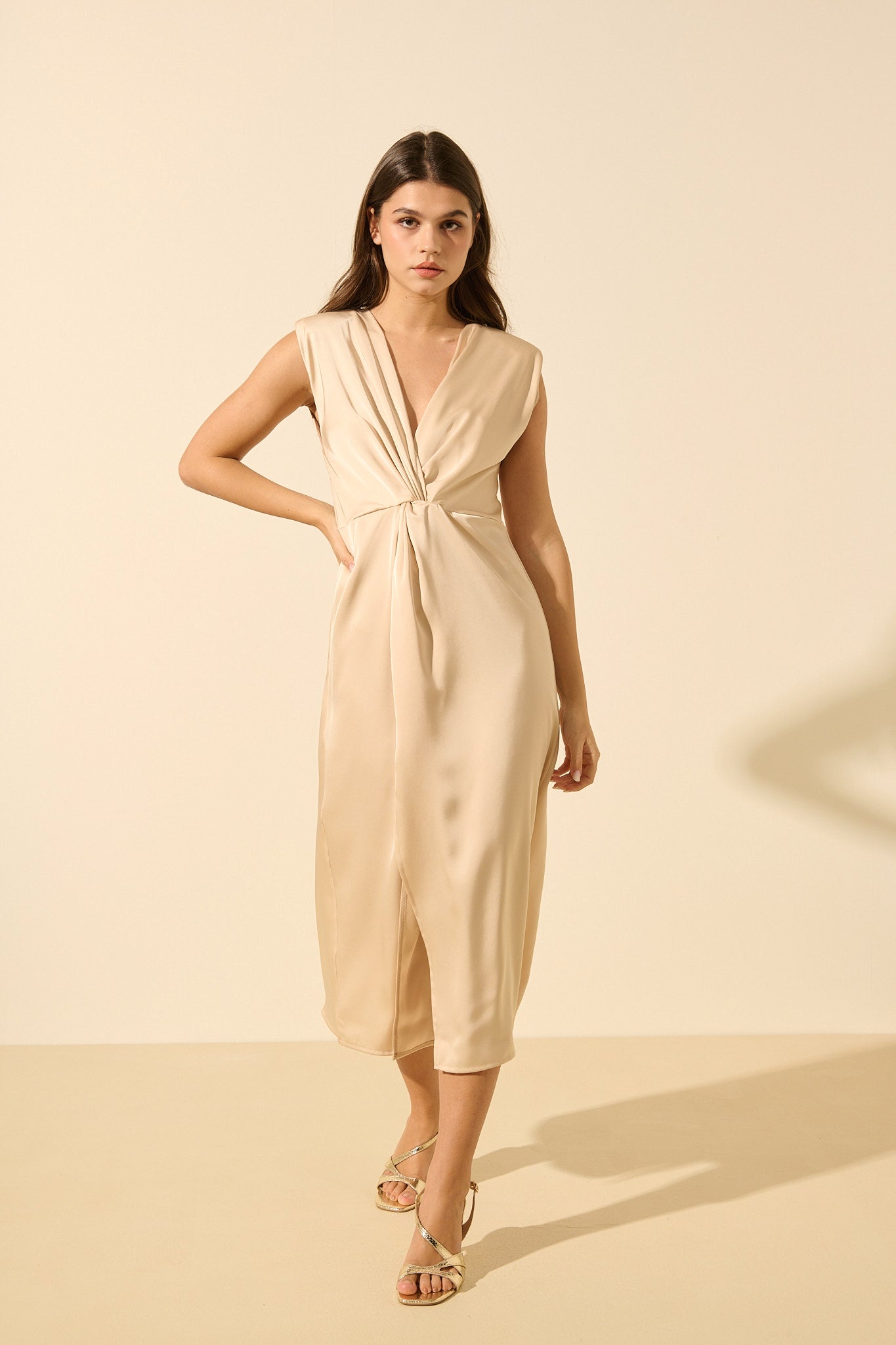Lucía | Vestido Corto Con Lazo Elegante Y Caída Ligera