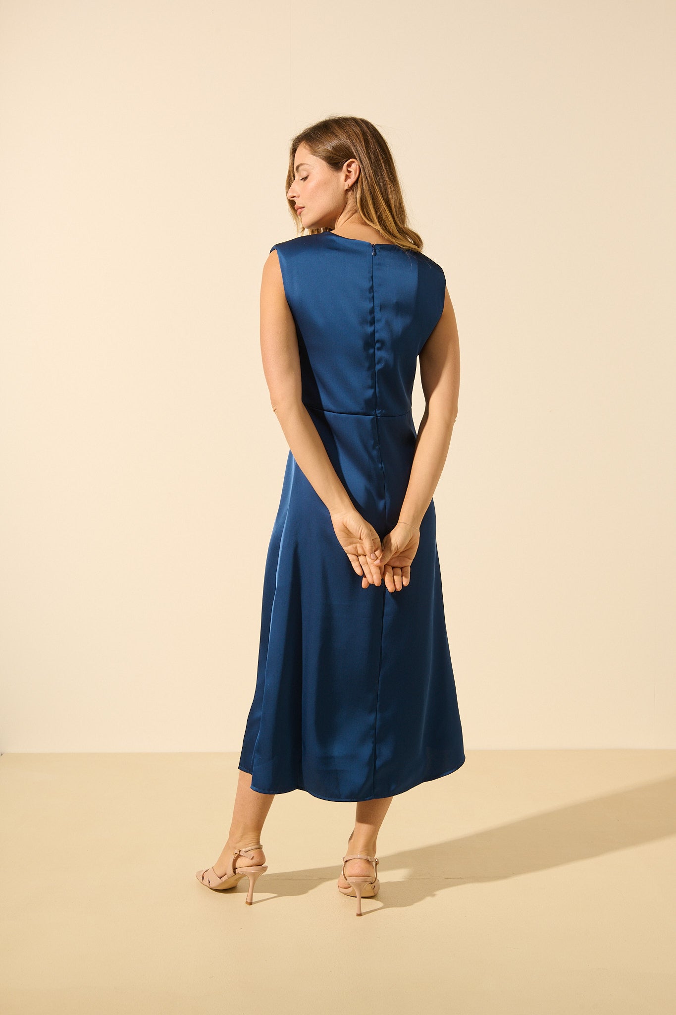 Lucía | Vestido Corto Con Lazo Elegante Y Caída Ligera