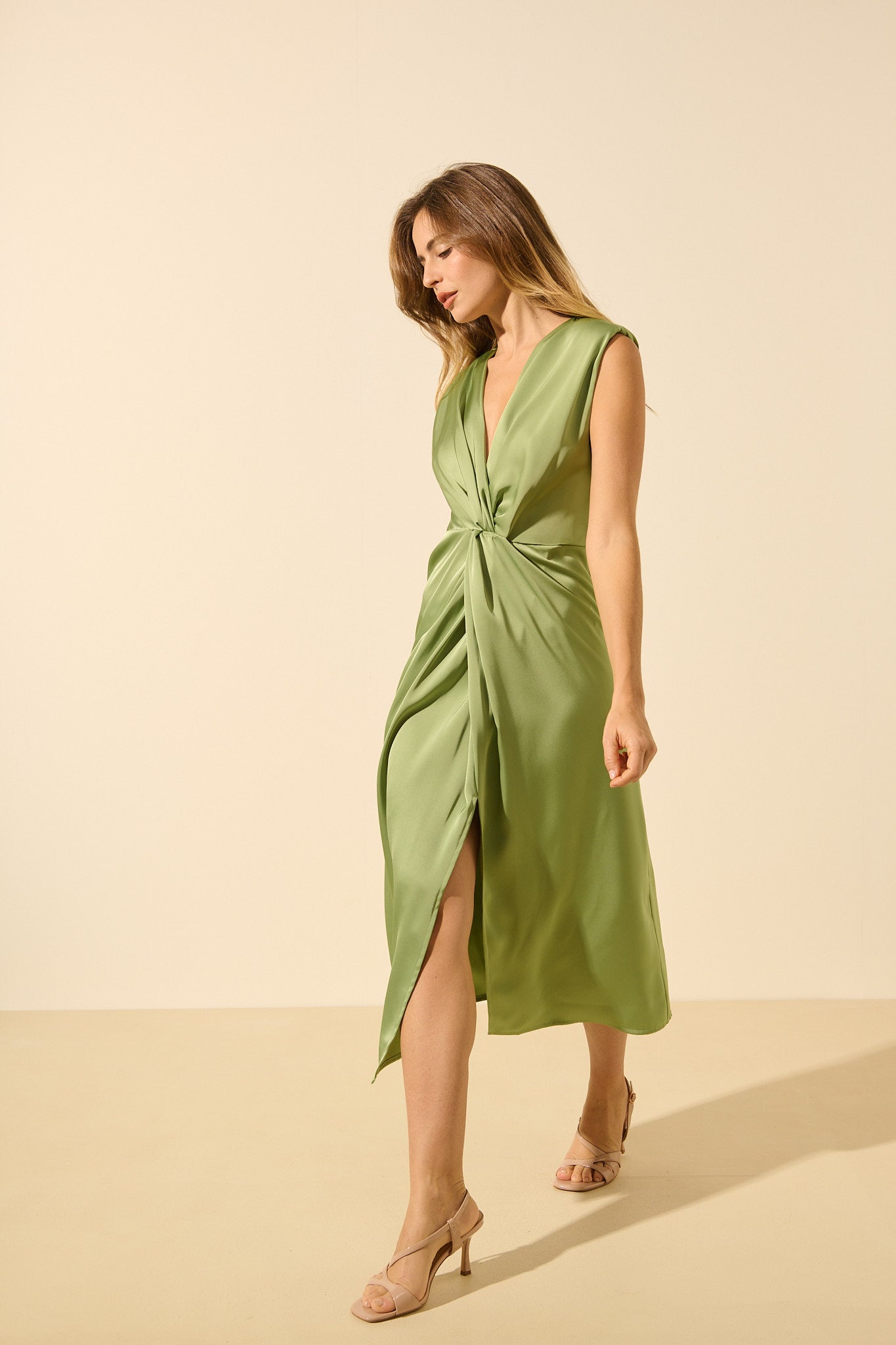 Lucía | Vestido Corto Con Lazo Elegante Y Caída Ligera