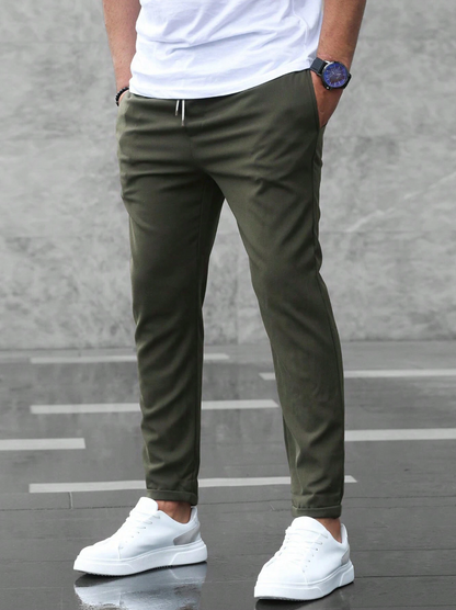 Adrastos | Pantalón De Hombre Elástico Con Ajuste Slim Y Estilo Versátil