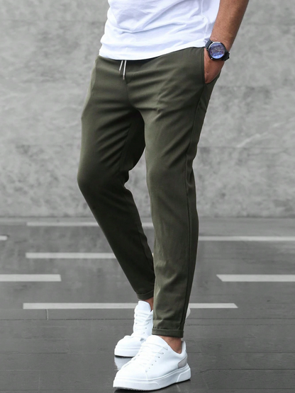 Adrastos | Pantalón De Hombre Elástico Con Ajuste Slim Y Estilo Versátil