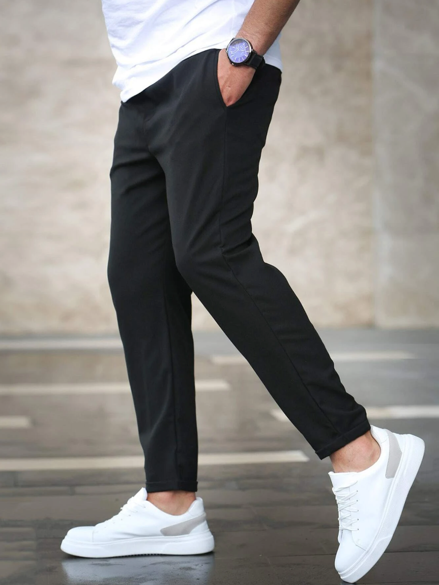 Adrastos | Pantalón De Hombre Elástico Con Ajuste Slim Y Estilo Versátil