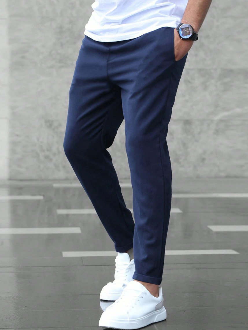 Adrastos | Pantalón De Hombre Elástico Con Ajuste Slim Y Estilo Versátil