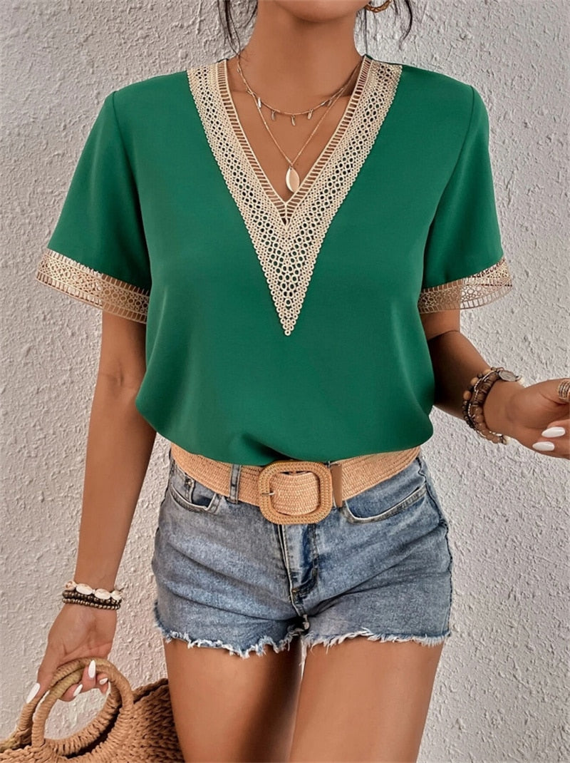 Adri | Blusa Bordada Con Escote En V