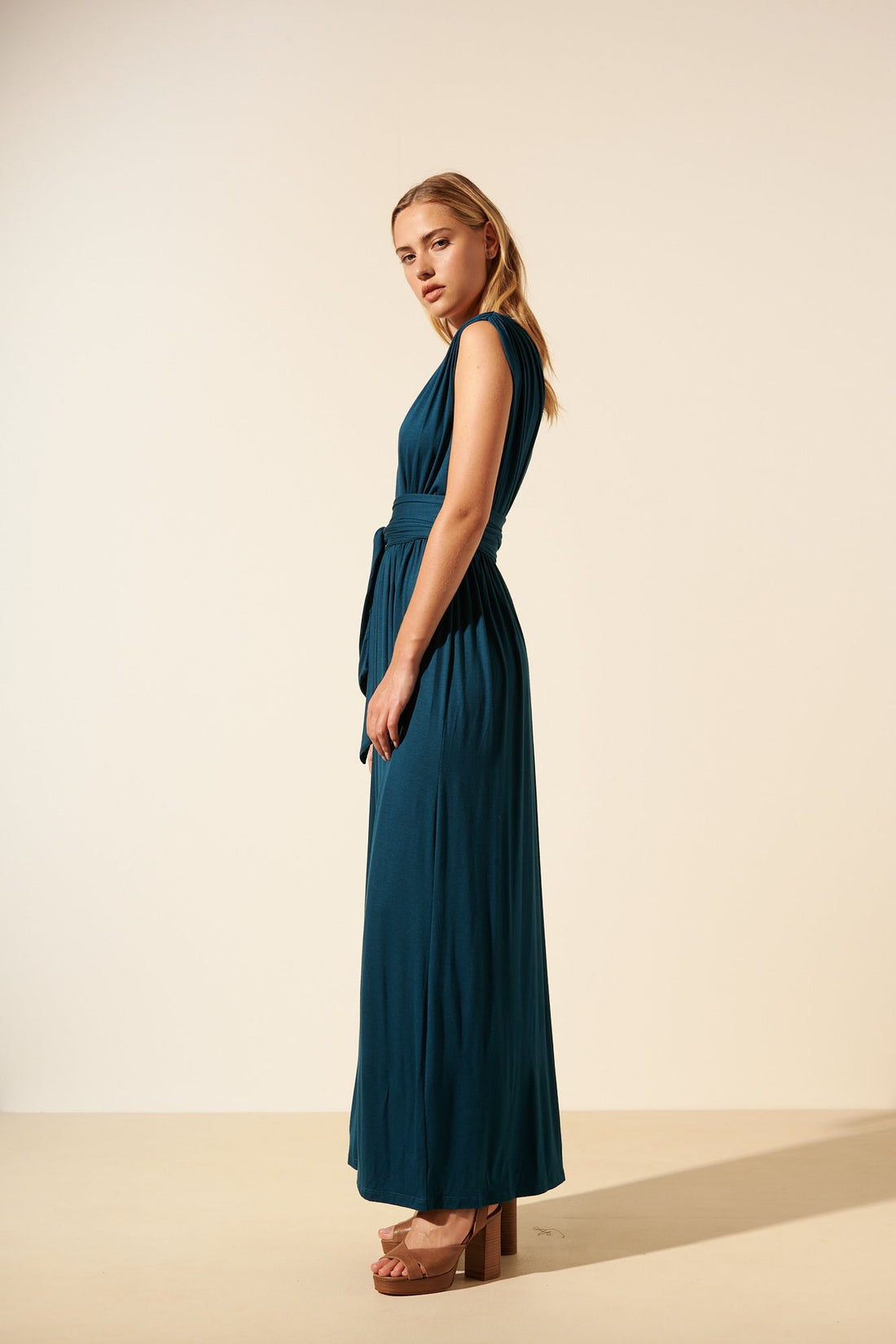 Valeria | Vestido Largo Con Espalda Descubierta Y Caída Ligera