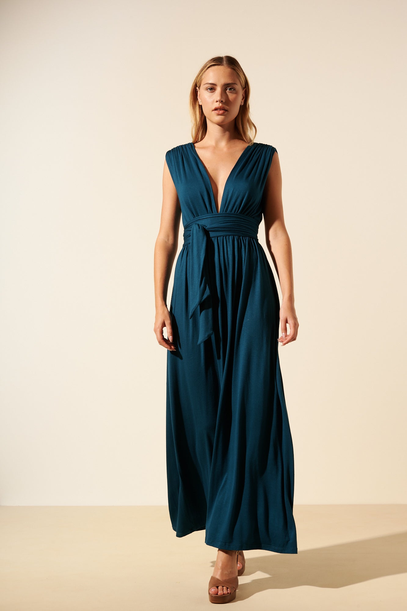 Valeria | Vestido Largo Con Espalda Descubierta Y Caída Ligera