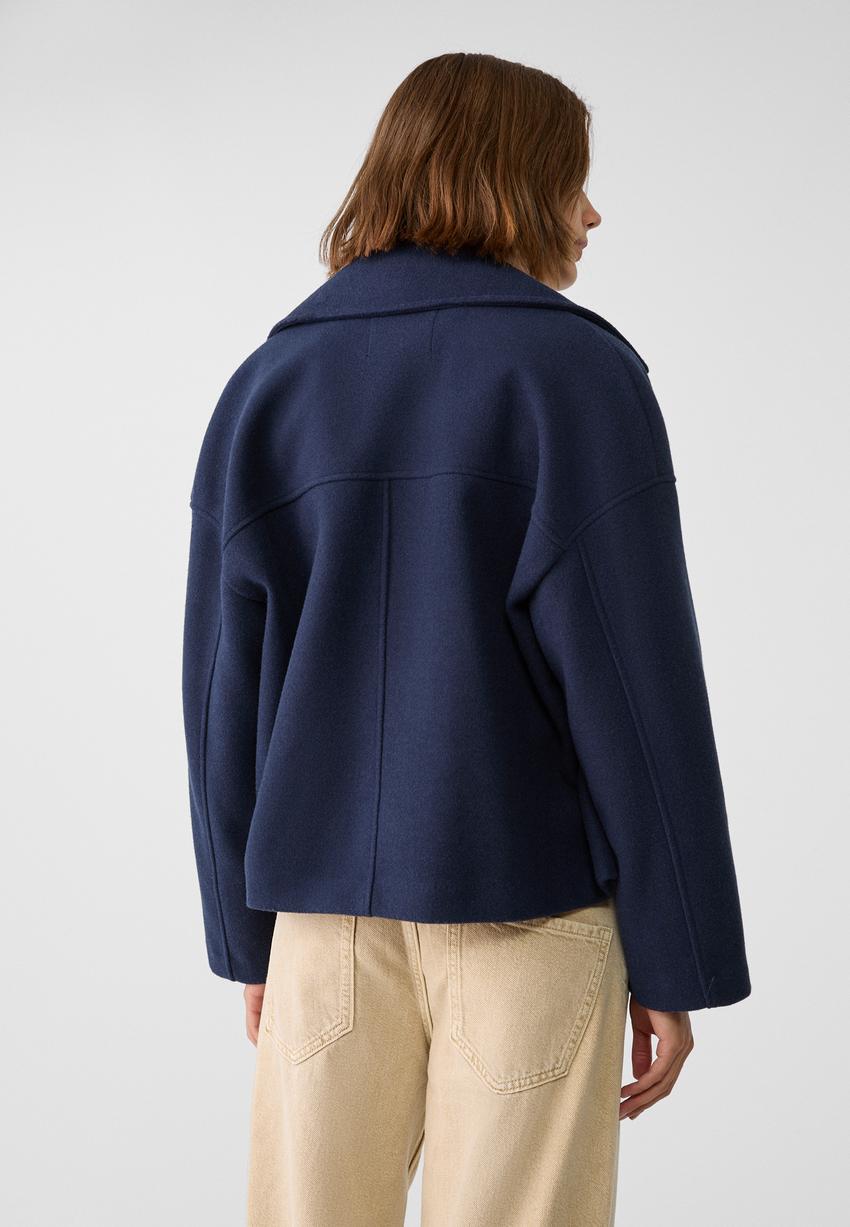 Flairy | Chaqueta Corta Doble Botonadura Para Un Look Moderno