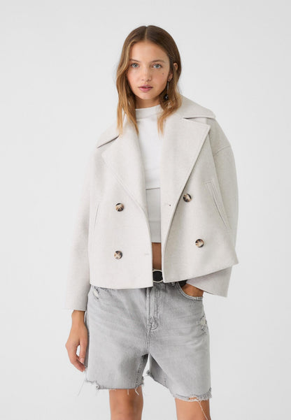 Flairy | Chaqueta Corta Doble Botonadura Para Un Look Moderno