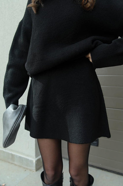 LARISSA | Conjunto De Punto Con Jersey Oversize Y Minifalda