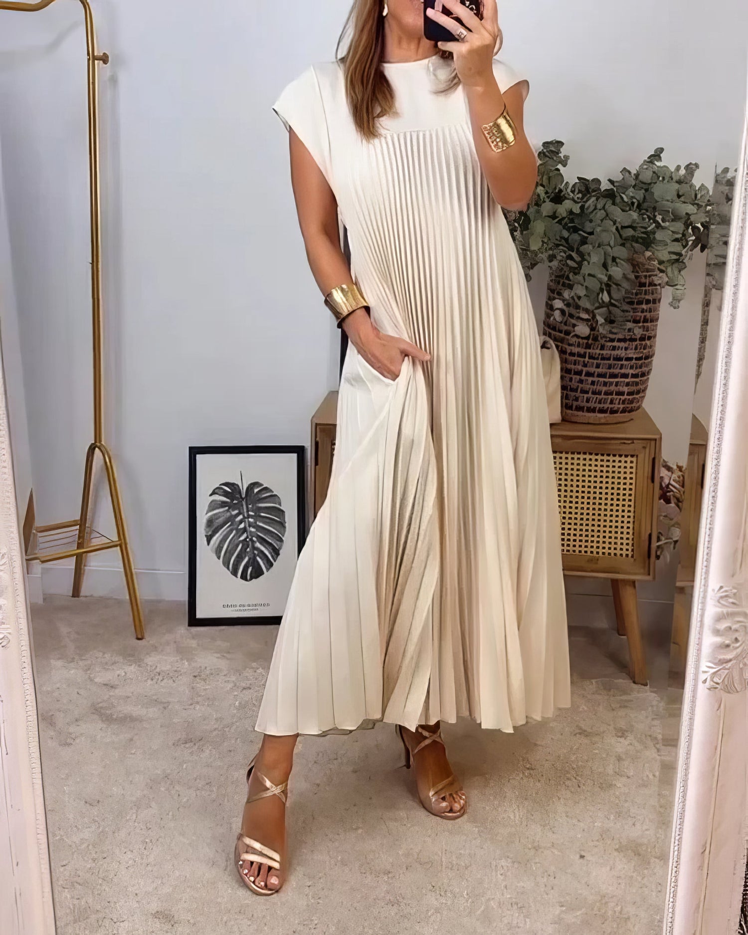 Clara | Vestido Plisado Sencillo Sin Mangas