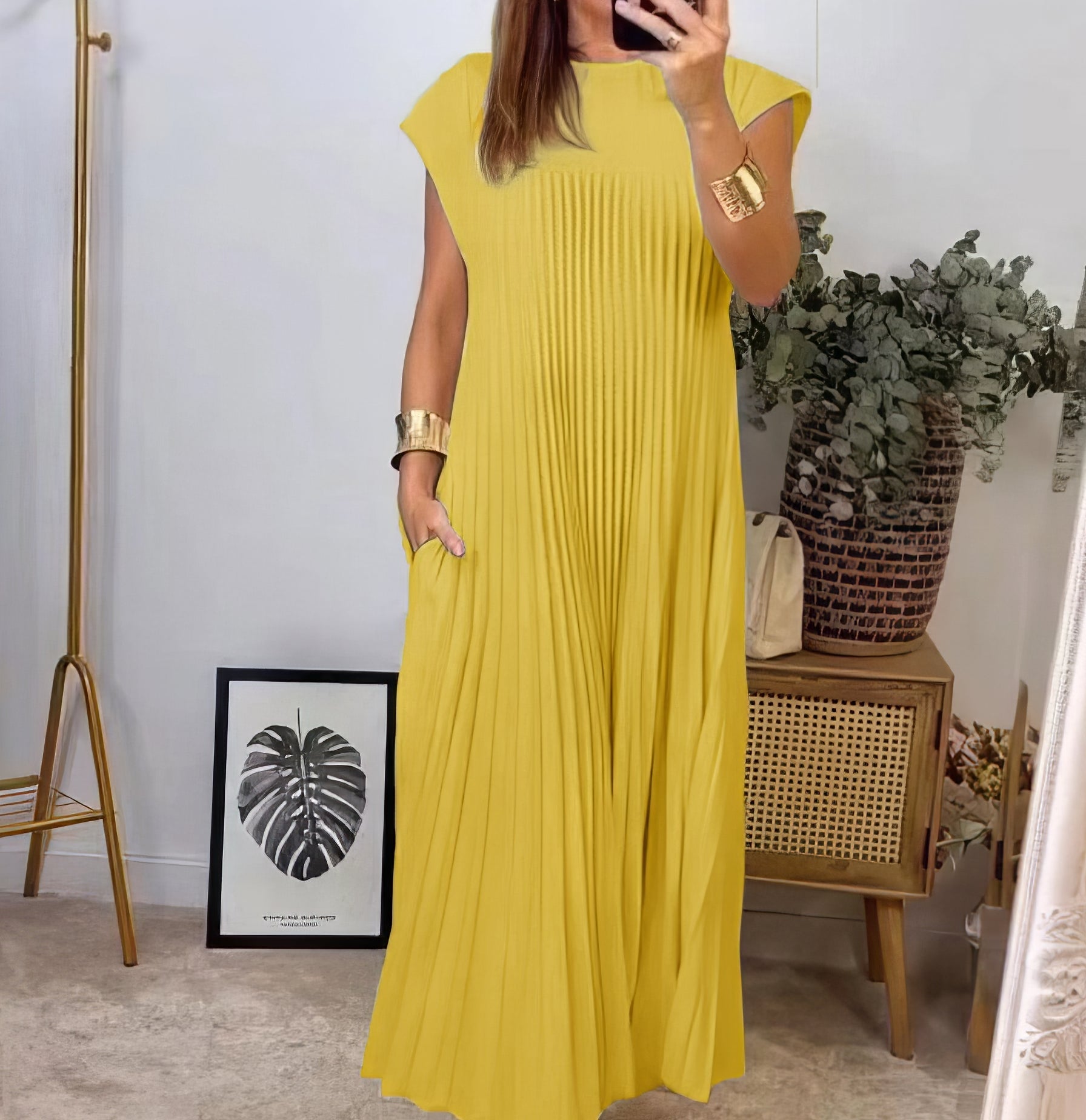 Clara | Vestido Plisado Sencillo Sin Mangas