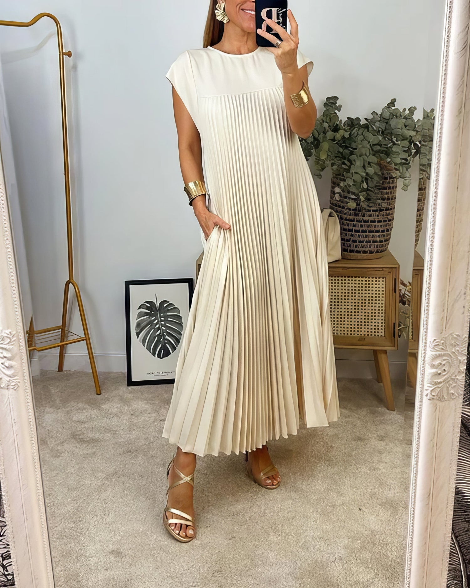 Clara | Vestido Plisado Sencillo Sin Mangas