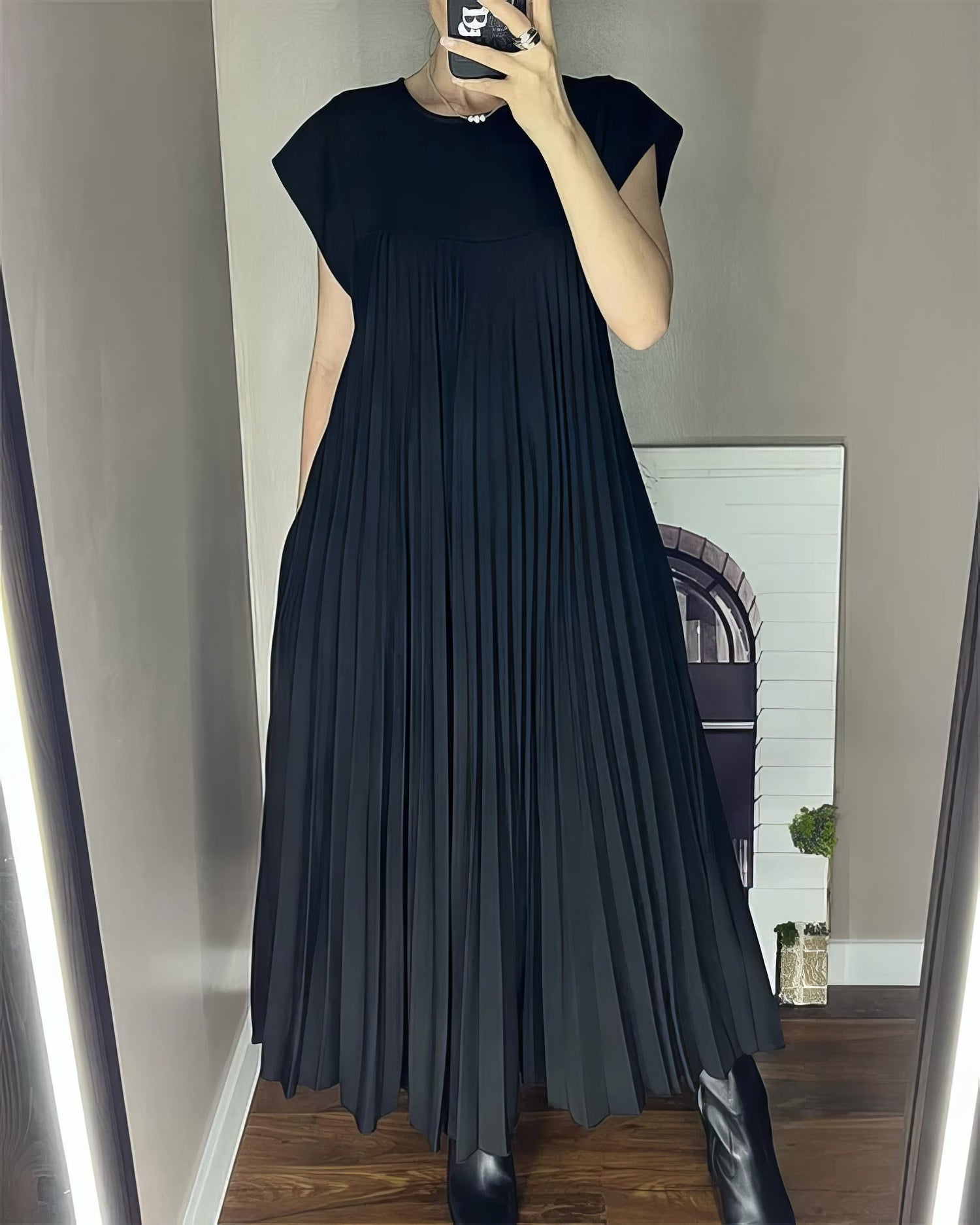 Clara | Vestido Plisado Sencillo Sin Mangas